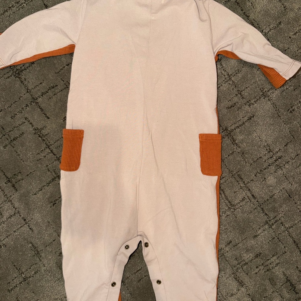 Greige romper - Picture 2 of 3